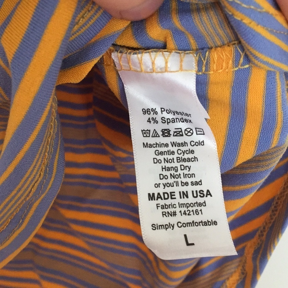 L LuLaRoe Lynnae Top BB31 918 - Picture 3 of 5